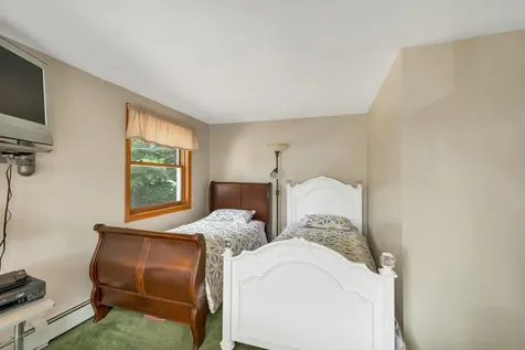 32 Bay Shore Drive Sanbornton NH 03269