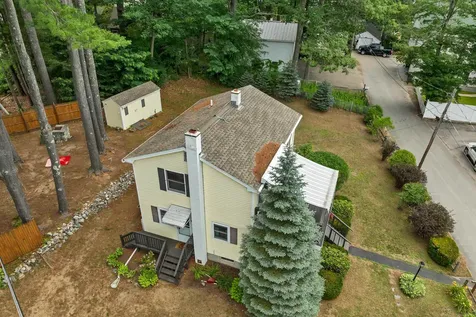 32 Bay Shore Drive Sanbornton NH 03269