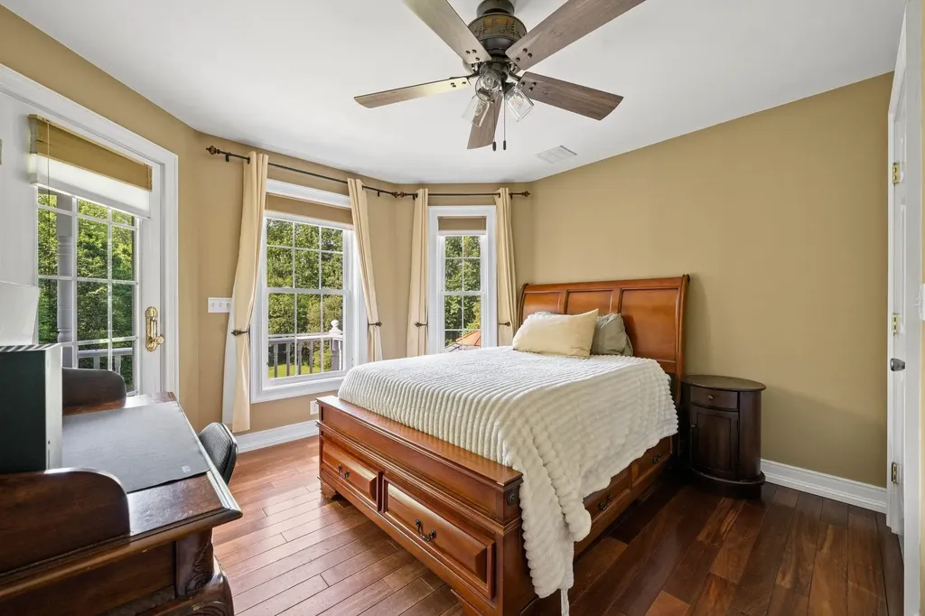 38 Rowell E Road Brentwood NH 03833