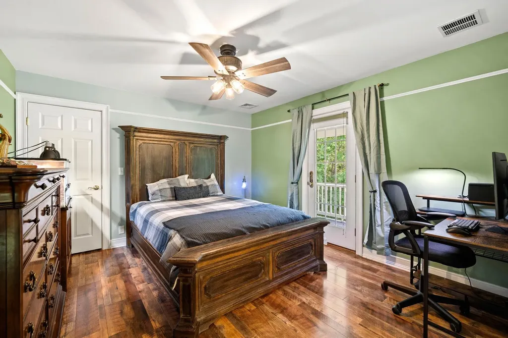 38 Rowell E Road Brentwood NH 03833