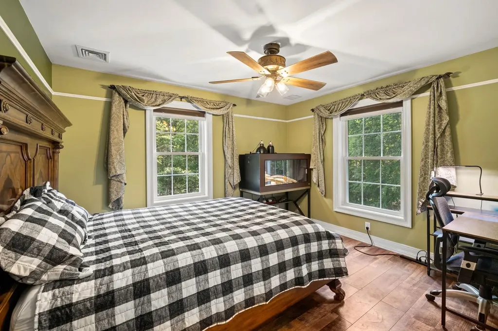 38 Rowell E Road Brentwood NH 03833