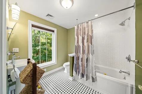 38 Rowell E Road Brentwood NH 03833