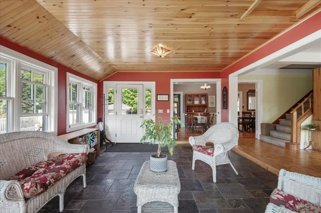 5 Black Dog Lane Underhill VT 05489