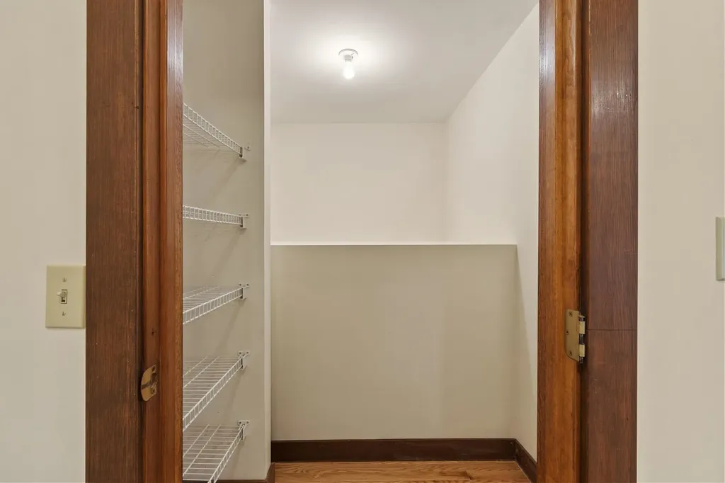 18 Windsor Boulevard Londonderry NH 03053