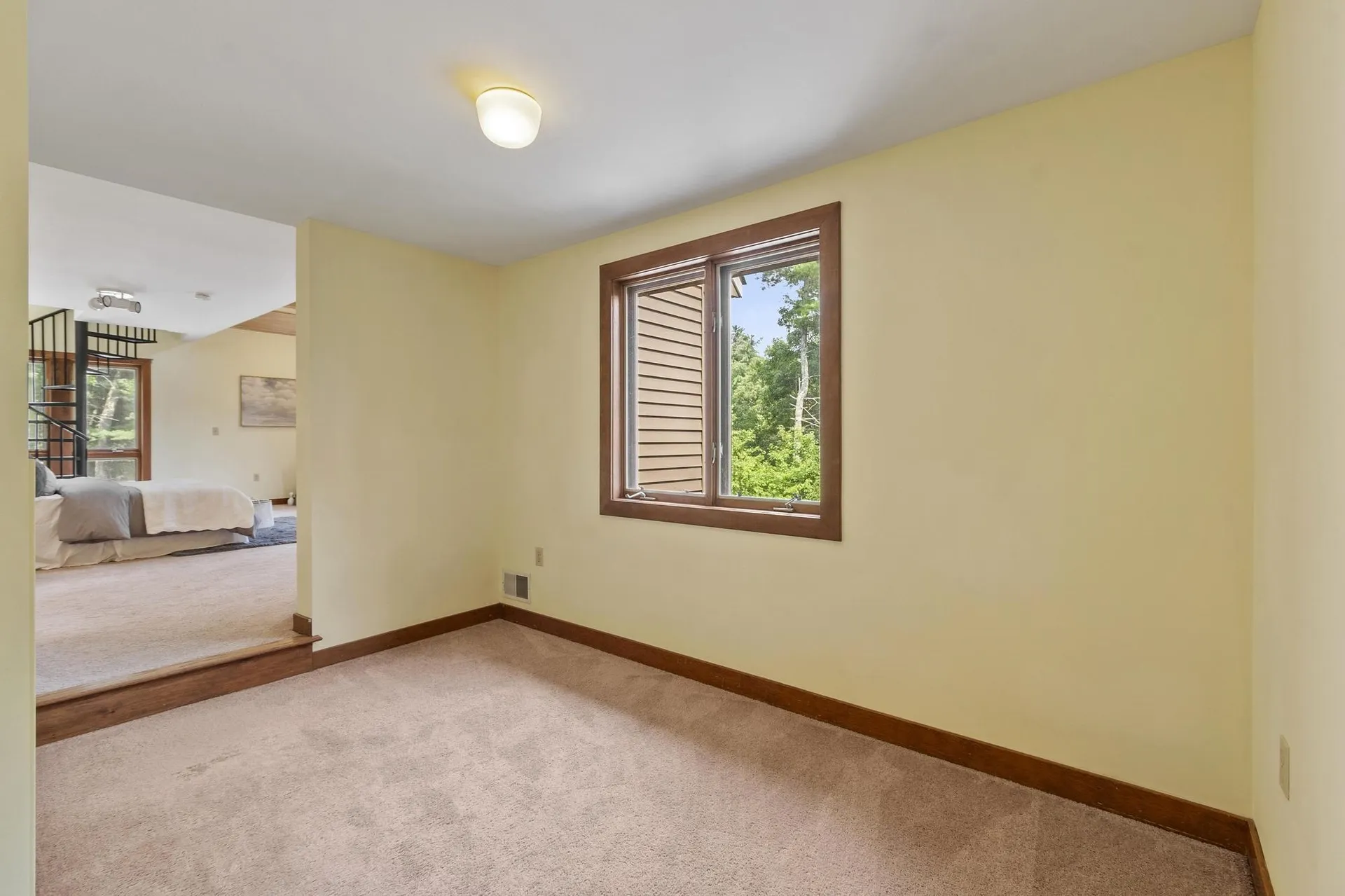 18 Windsor Boulevard Londonderry NH 03053