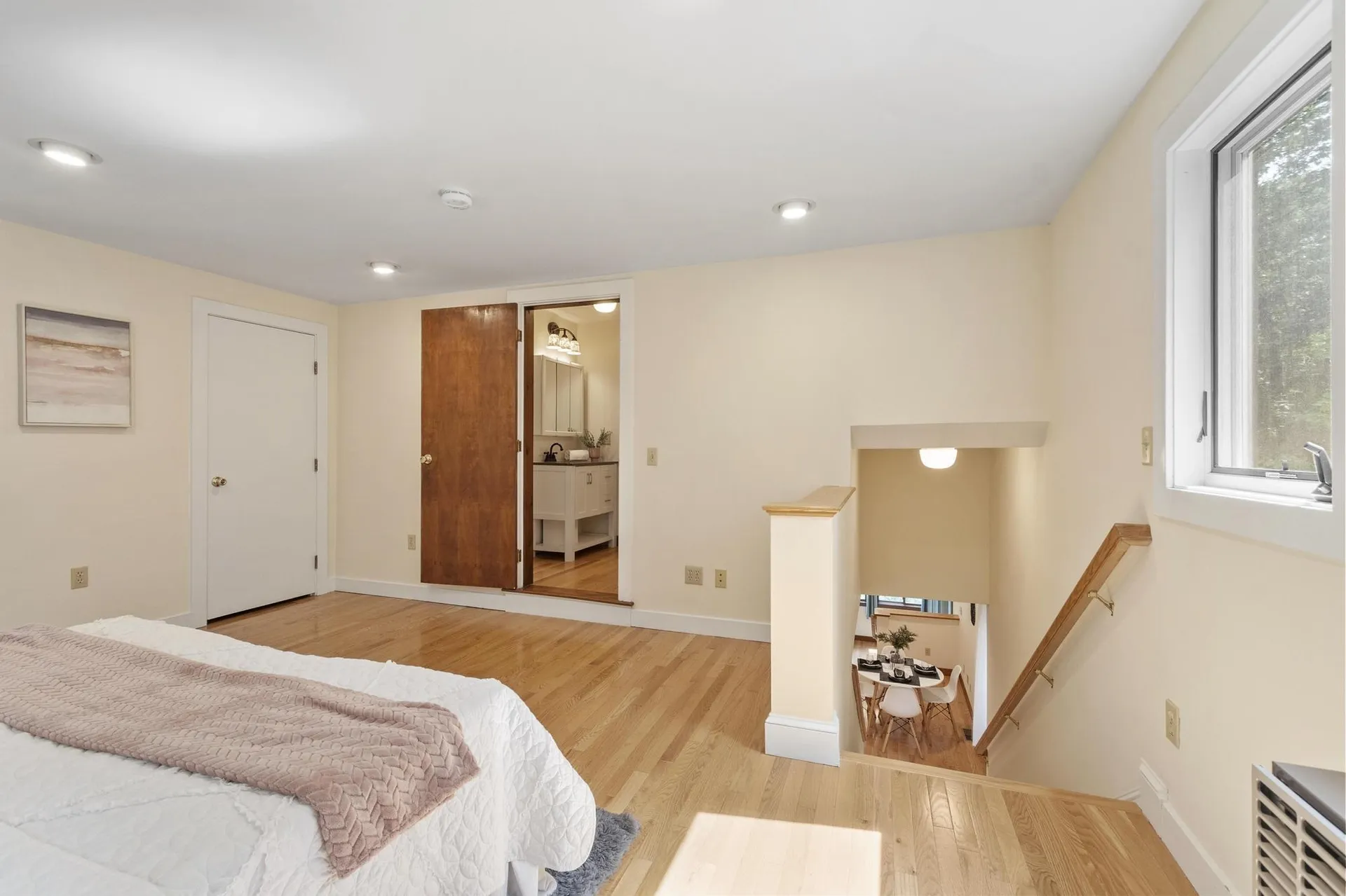 18 Windsor Boulevard Londonderry NH 03053