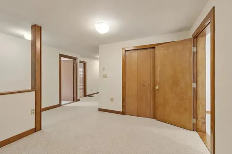 18 Windsor Boulevard Londonderry NH 03053