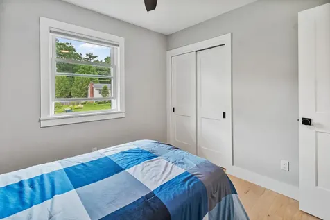 5 Patricia Place Essex VT 05452