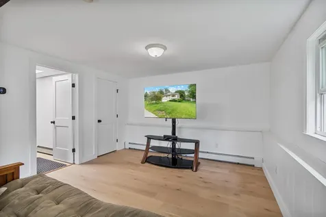5 Patricia Place Essex VT 05452