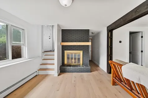 5 Patricia Place Essex VT 05452