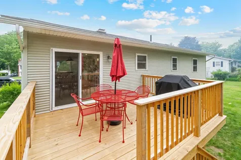 5 Patricia Place Essex VT 05452