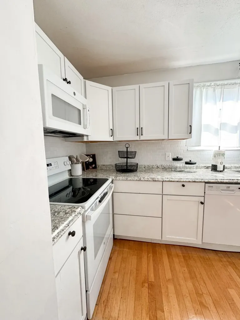 53 Thompson Street Amesbury MA 01913