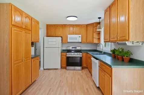 93 Hidden Pines Drive Richmond VT 05477