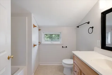 93 Hidden Pines Drive Richmond VT 05477