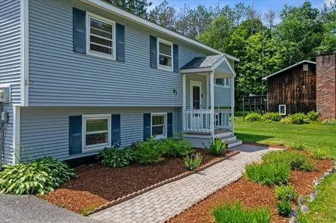 93 Hidden Pines Drive Richmond VT 05477
