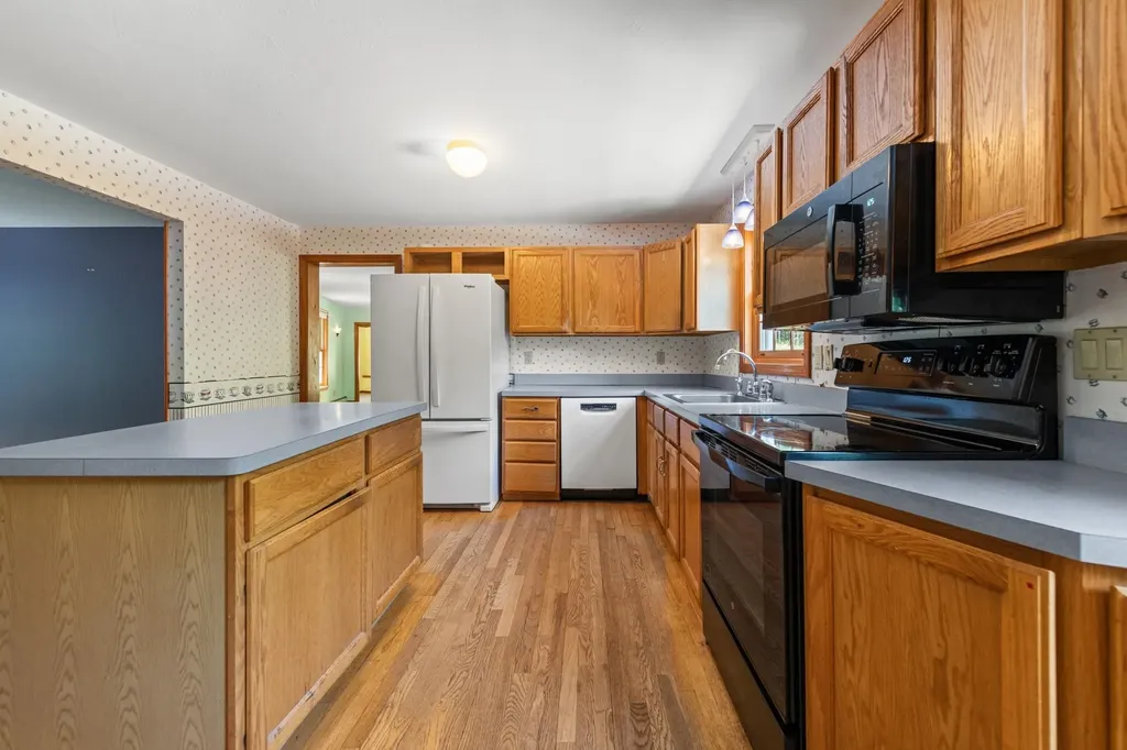 35 Ash Hill Road Plymouth NH 03264