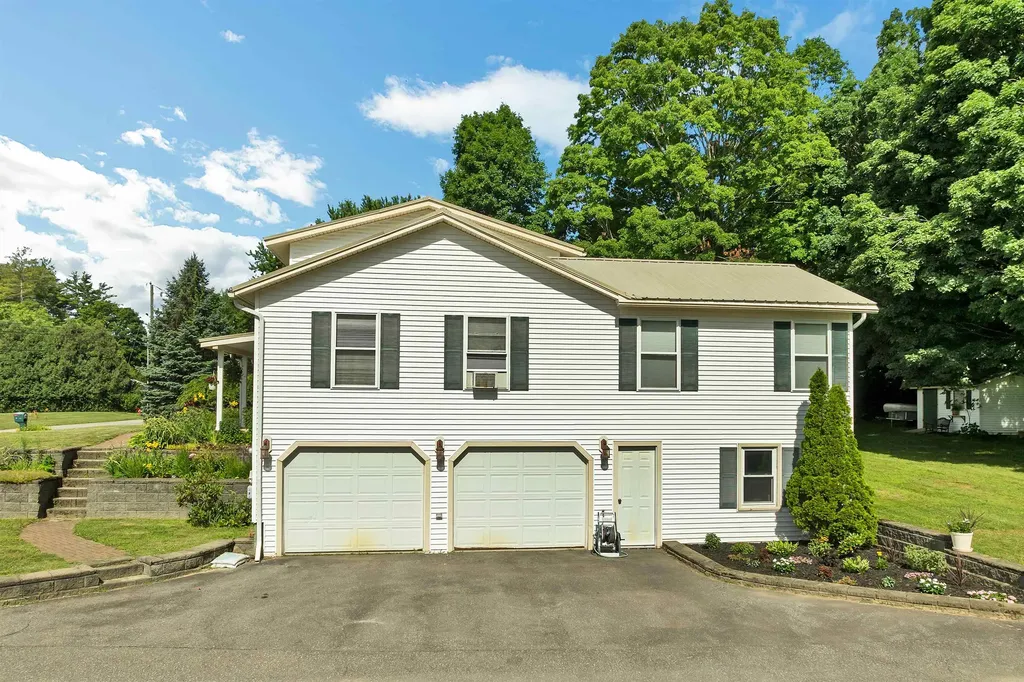28 Hillcrest Drive Laconia NH 03246