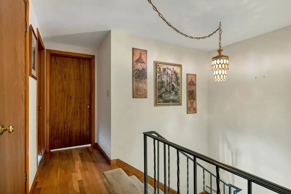 28 Hillcrest Drive Laconia NH 03246