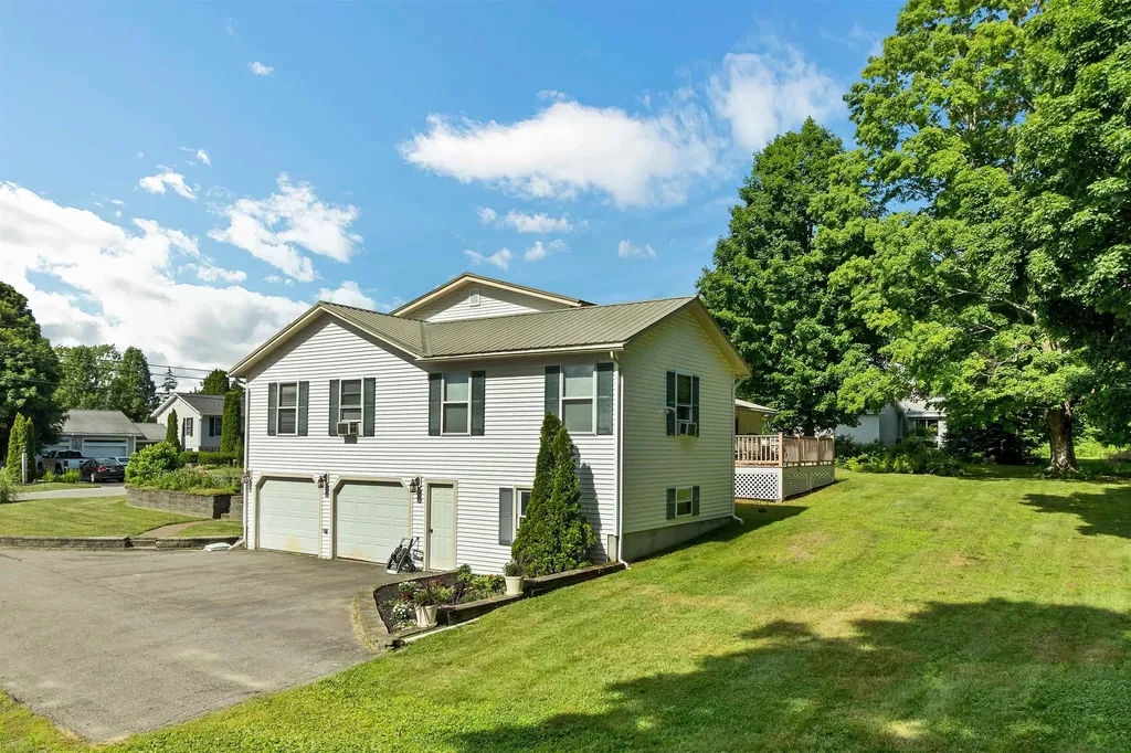 28 Hillcrest Drive Laconia NH 03246