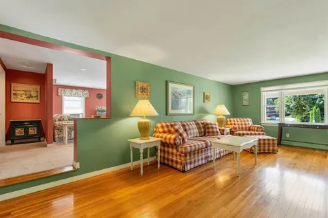 28 Hillcrest Drive Laconia NH 03246