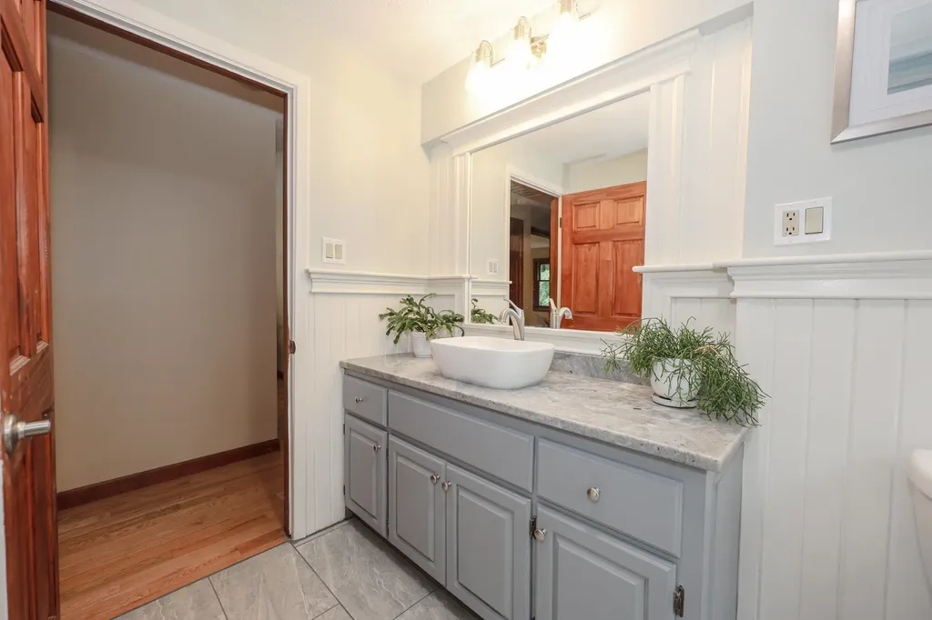 16 Annand Drive Milford NH 03055
