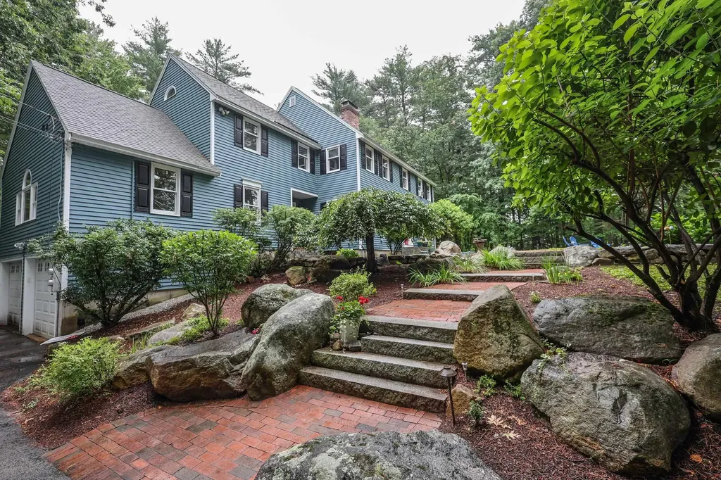16 Annand Drive Milford NH 03055
