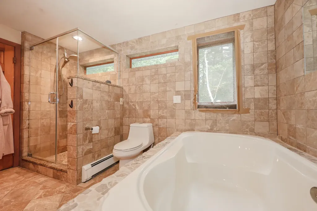 16 Annand Drive Milford NH 03055