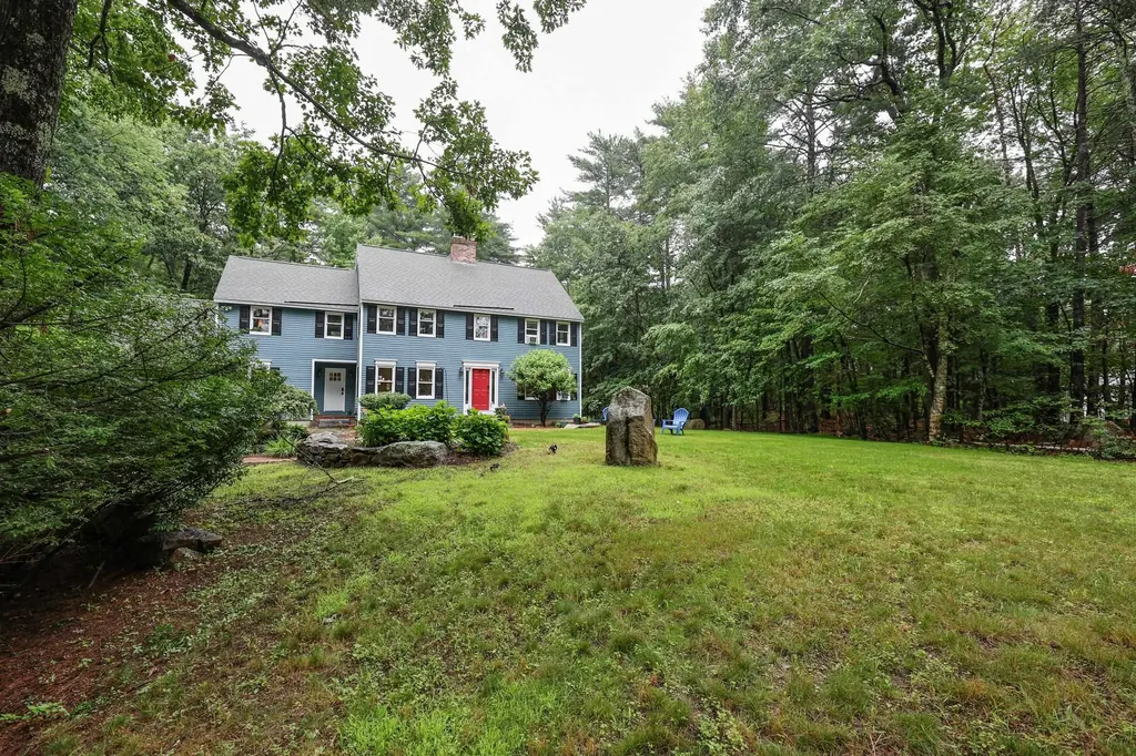 16 Annand Drive Milford NH 03055