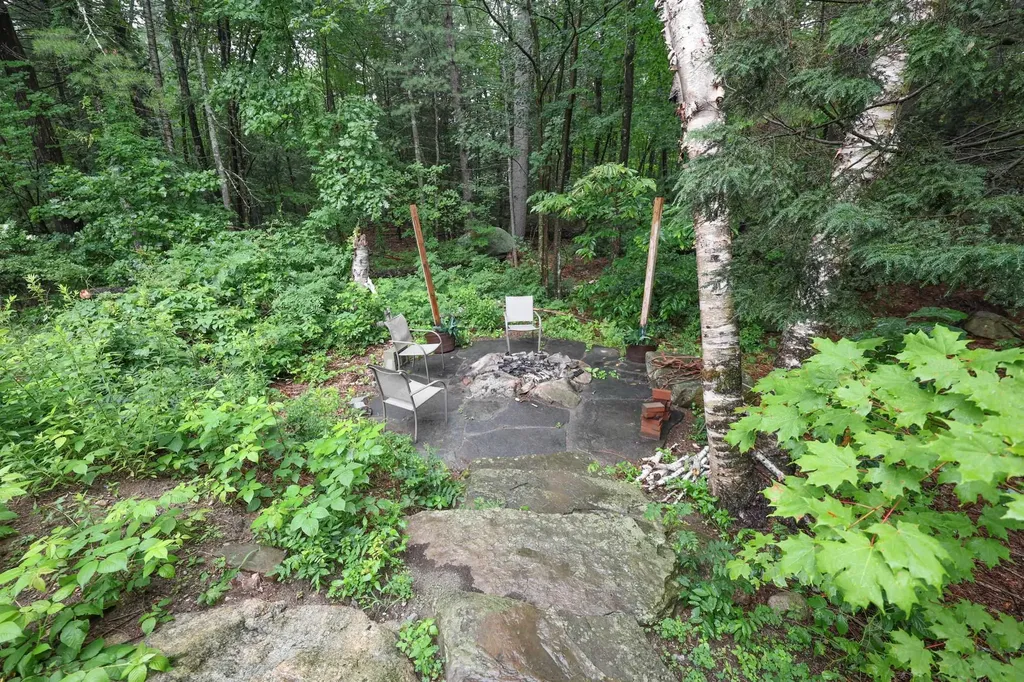16 Annand Drive Milford NH 03055
