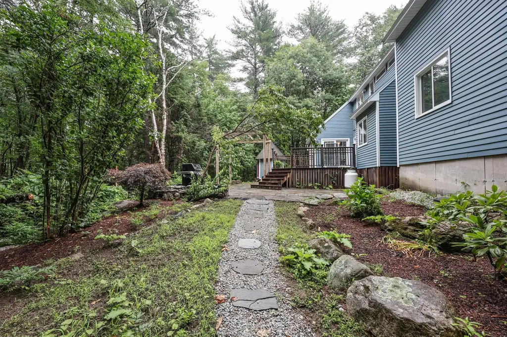 16 Annand Drive Milford NH 03055