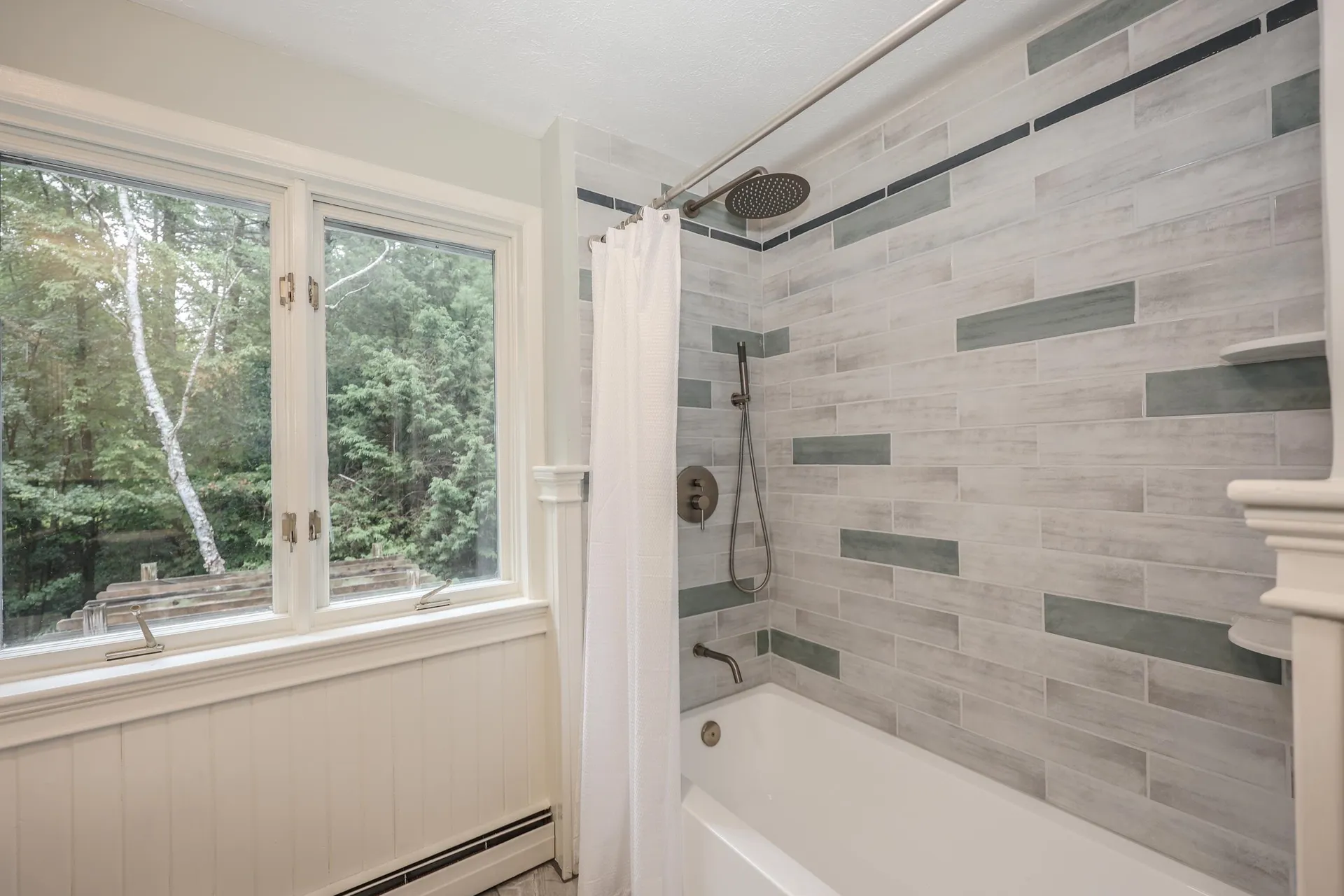 16 Annand Drive Milford NH 03055