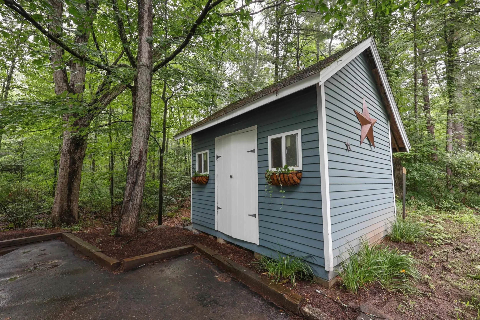 16 Annand Drive Milford NH 03055