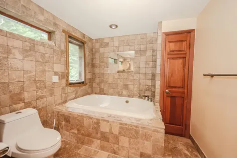 16 Annand Drive Milford NH 03055