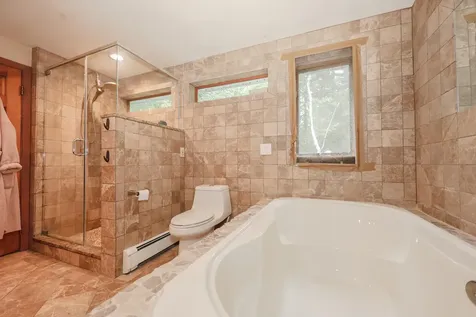 16 Annand Drive Milford NH 03055
