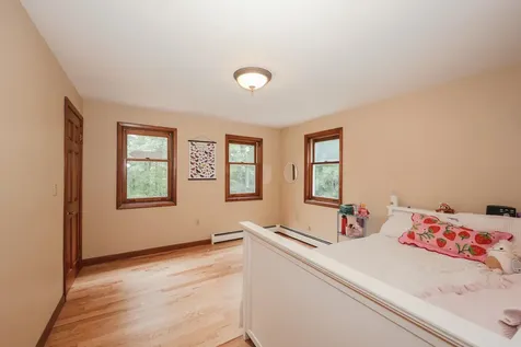 16 Annand Drive Milford NH 03055