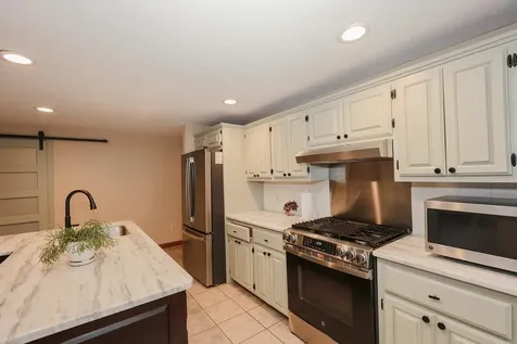 16 Annand Drive Milford NH 03055