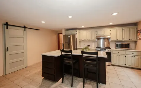 16 Annand Drive Milford NH 03055