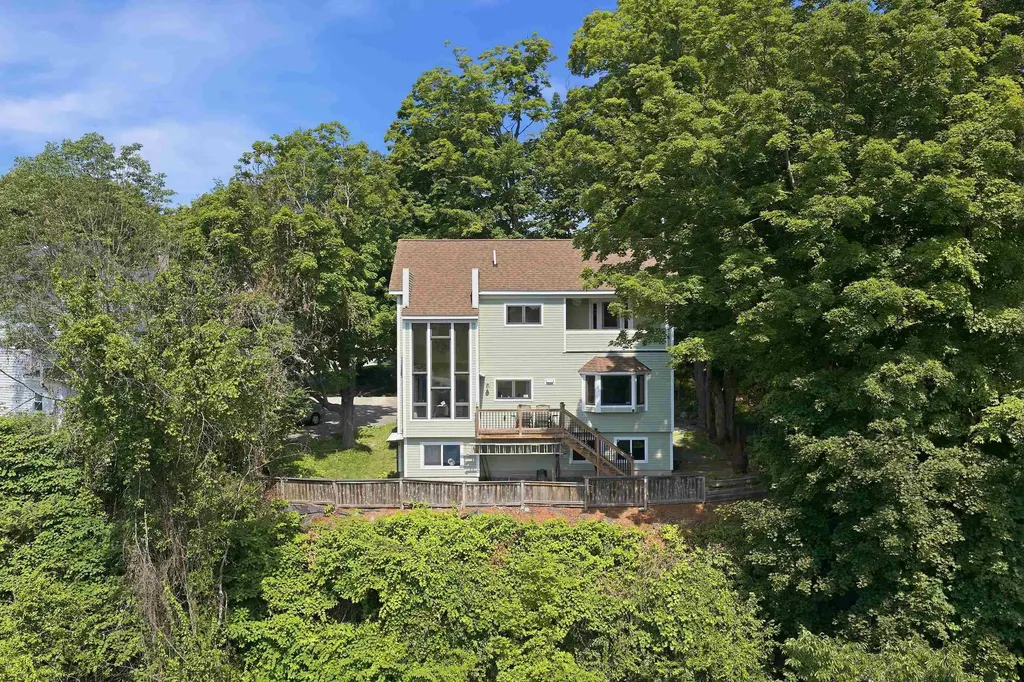 42 North Main Street Boscawen NH 03303