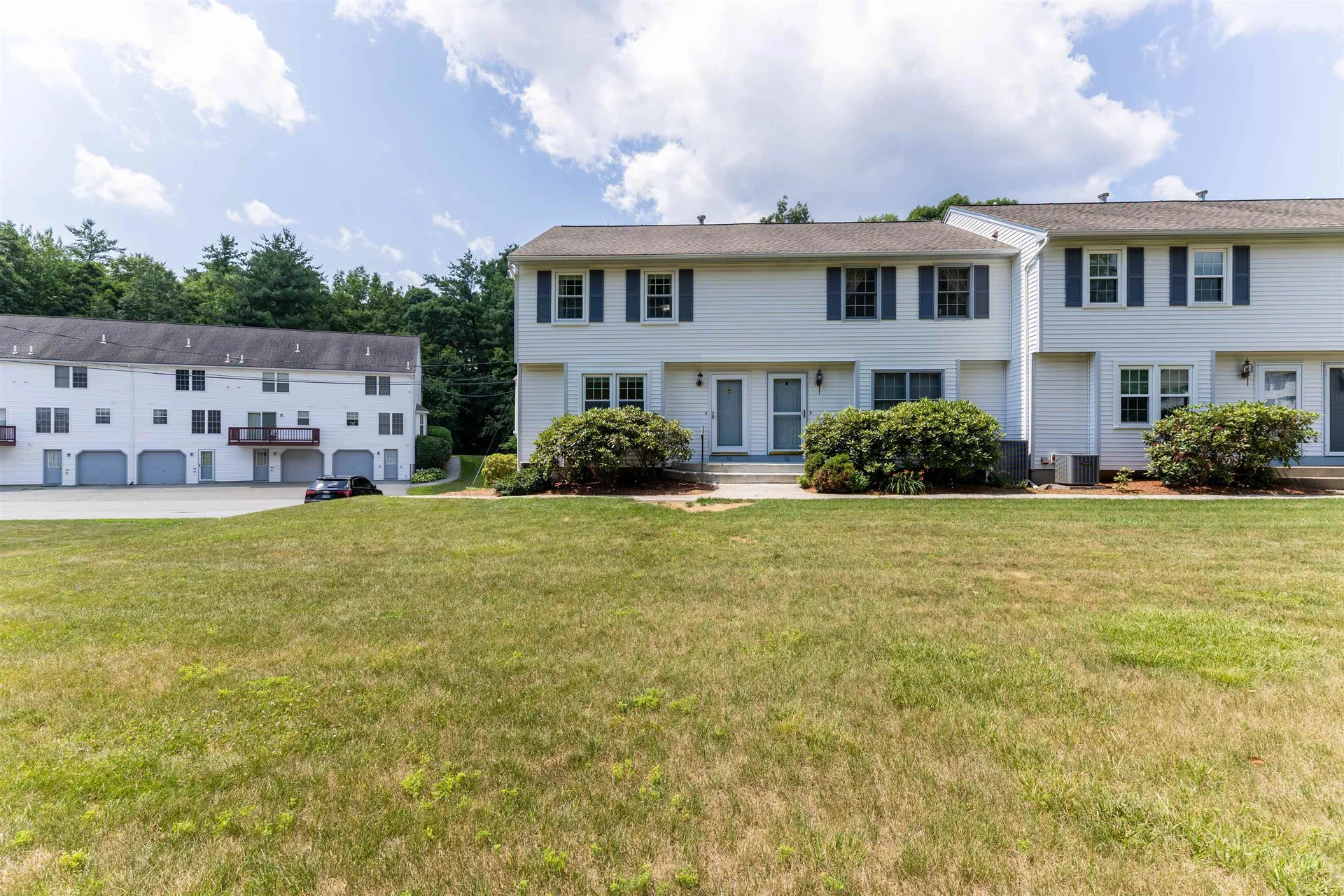 62 Lochmere Lane Nashua NH 03063