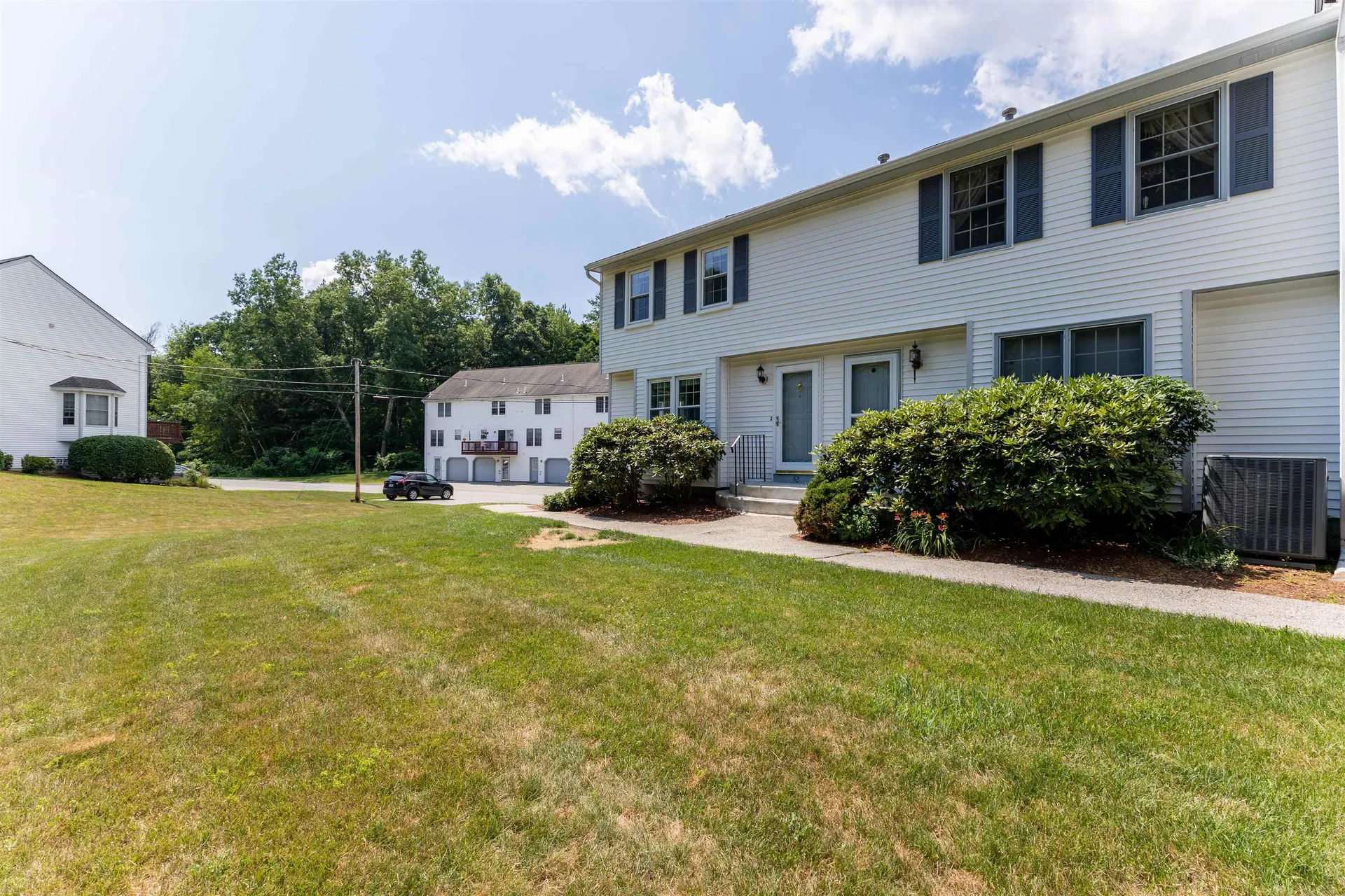 62 Lochmere Lane Nashua NH 03063