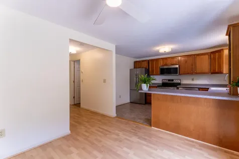 62 Lochmere Lane Nashua NH 03063