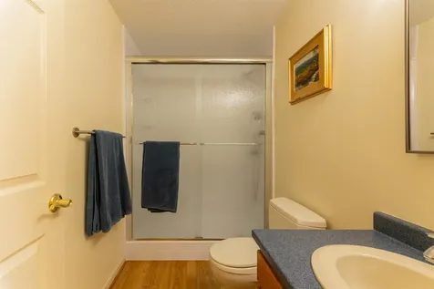 62 Lochmere Lane Nashua NH 03063