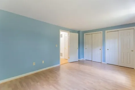 62 Lochmere Lane Nashua NH 03063