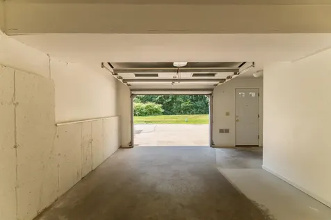 62 Lochmere Lane Nashua NH 03063
