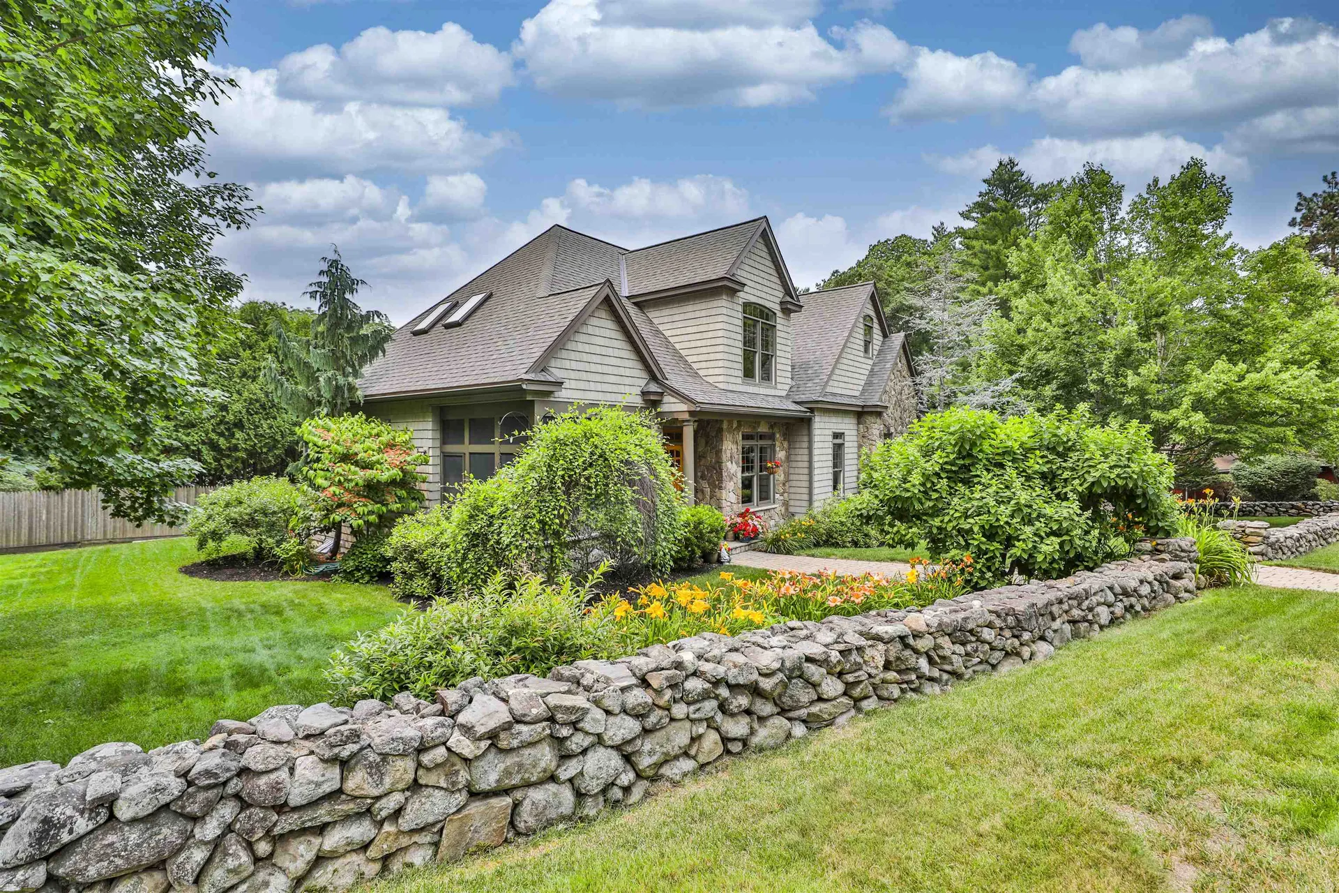 456 North Adams Street Manchester NH 03104