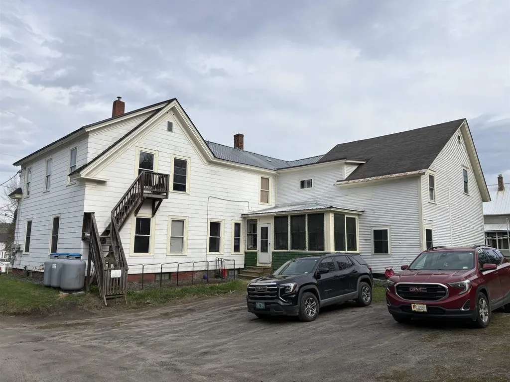 98 Williams Street Lyndon VT 05851