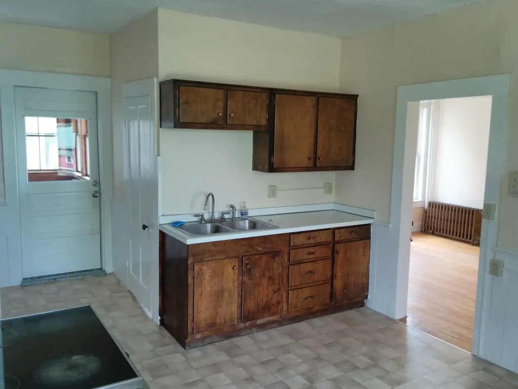 98 Williams Street Lyndon VT 05851