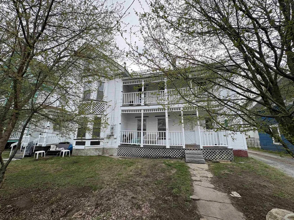 72 Williams Street Lyndon VT 05851