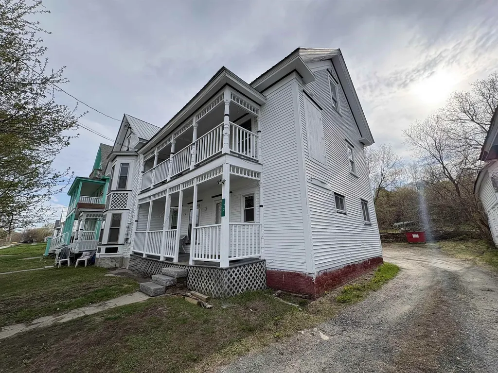 72 Williams Street Lyndon VT 05851