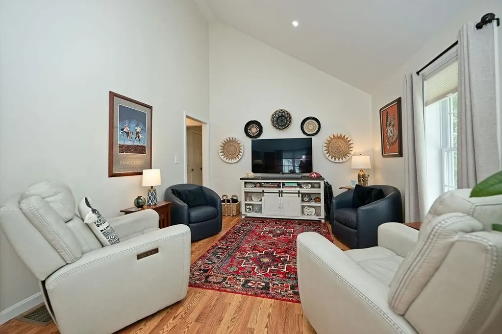 29 Augusta Way Dover NH 03820